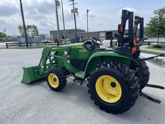 2020 John Deere 3032E Tractor Compact