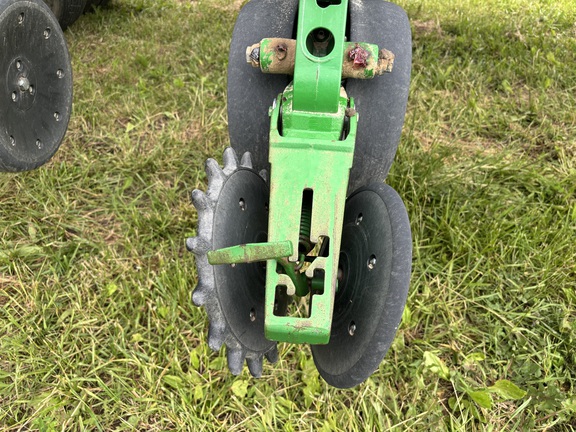 2011 John Deere DB90 Planter