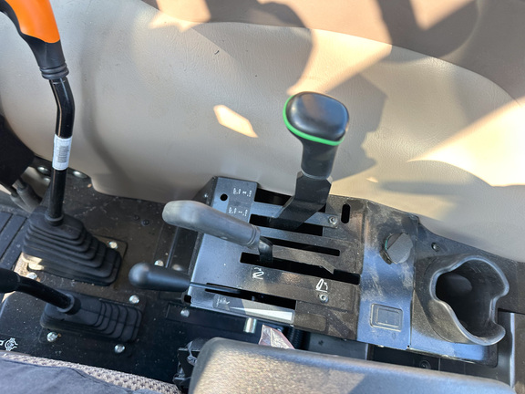 2024 John Deere 5075E Tractor