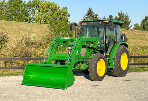 2024 John Deere 5075E Tractor