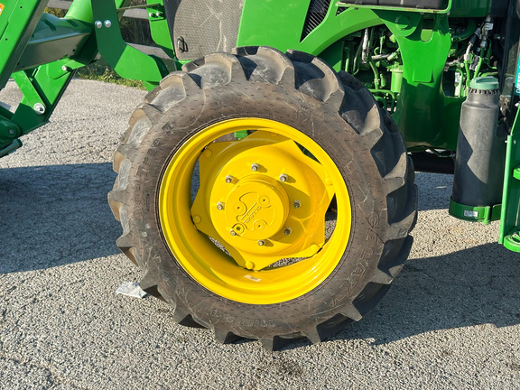 2024 John Deere 5075E Tractor