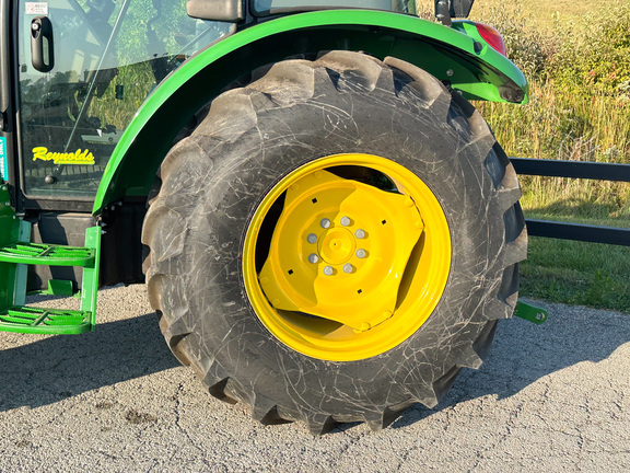 2024 John Deere 5075E Tractor