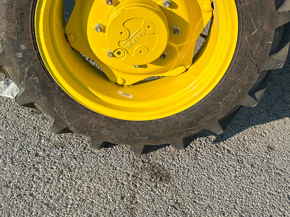 2024 John Deere 5075E Tractor