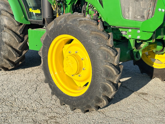 2024 John Deere 5075E Tractor