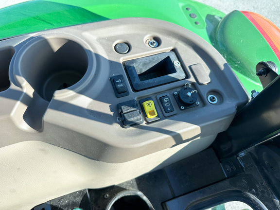 2024 John Deere 5075E Tractor