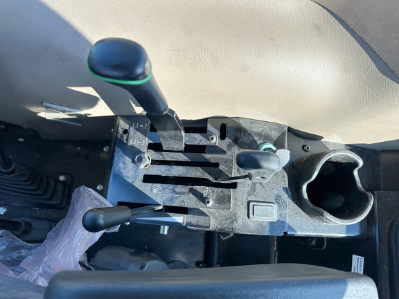 2024 John Deere 5075E Tractor