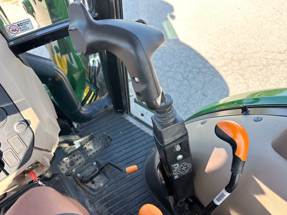 2024 John Deere 5075E Tractor