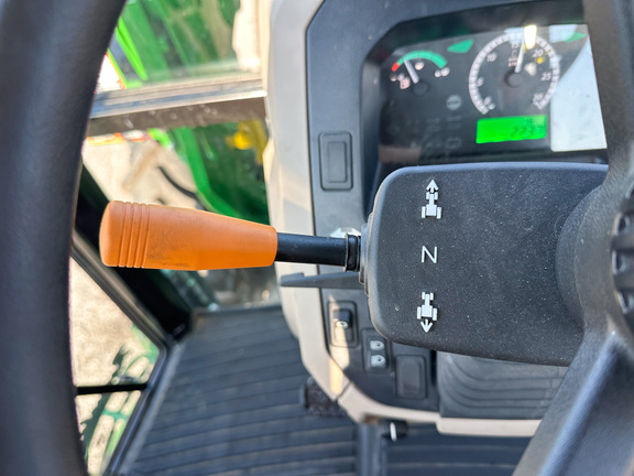 2024 John Deere 5075E Tractor