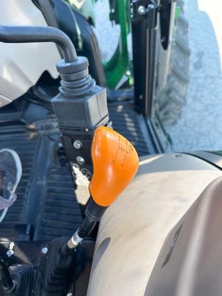 2024 John Deere 5075E Tractor