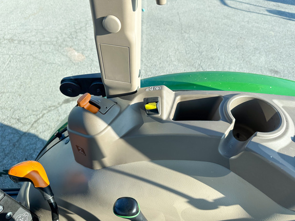 2024 John Deere 5075E Tractor