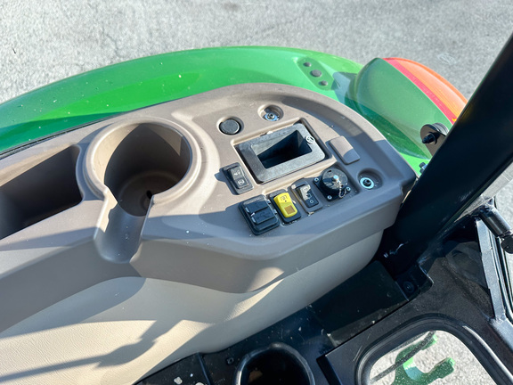 2024 John Deere 5075E Tractor