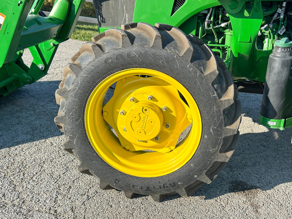 2024 John Deere 5075E Tractor