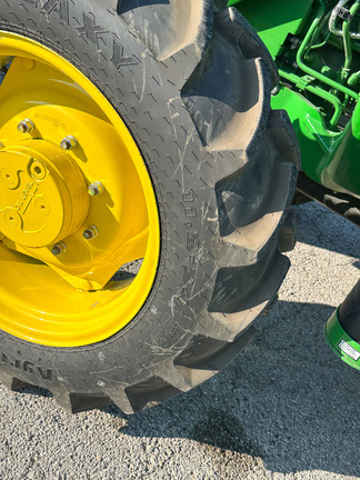 2024 John Deere 5075E Tractor