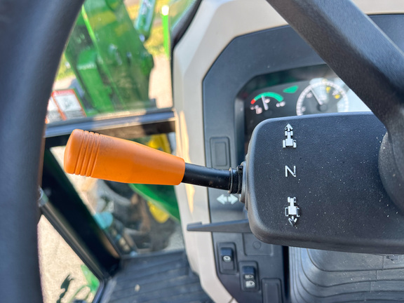 2024 John Deere 5075E Tractor