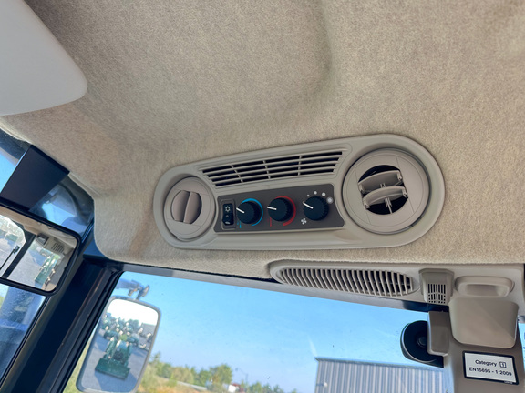 2024 John Deere 5075E Tractor