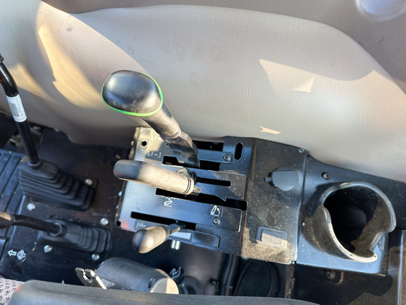 2024 John Deere 5075E Tractor