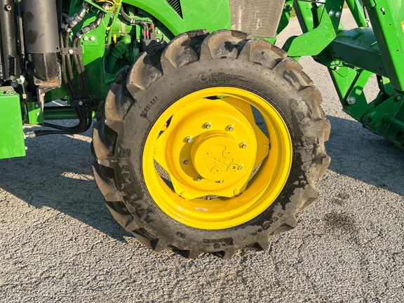 2024 John Deere 5075E Tractor