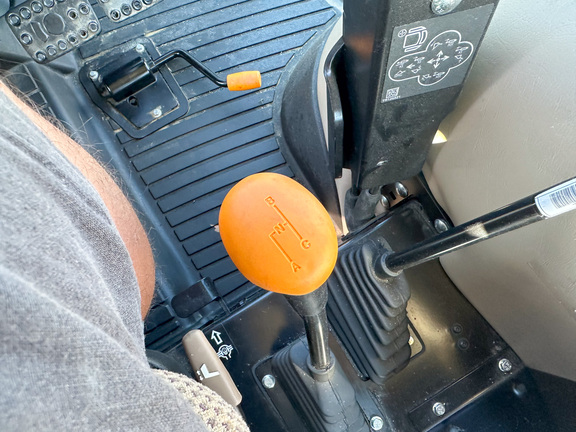 2024 John Deere 5075E Tractor