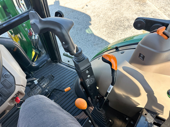 2024 John Deere 5075E Tractor