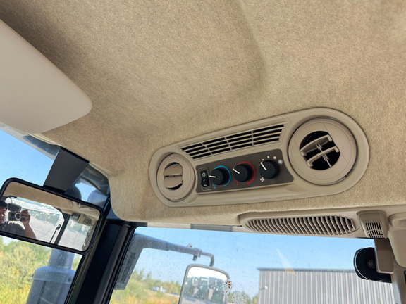 2024 John Deere 5075E Tractor