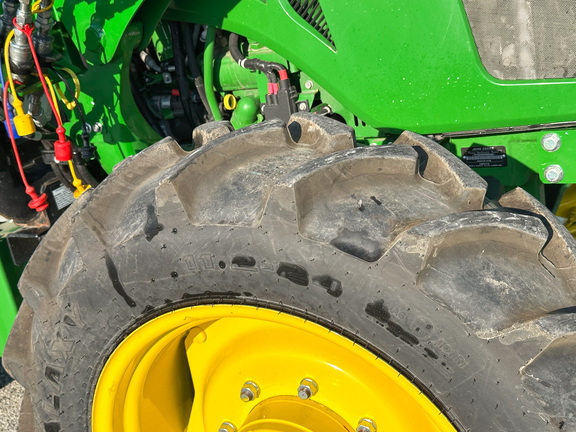 2024 John Deere 5075E Tractor