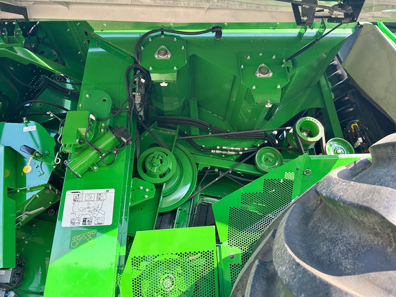 2023 John Deere S780 Combine