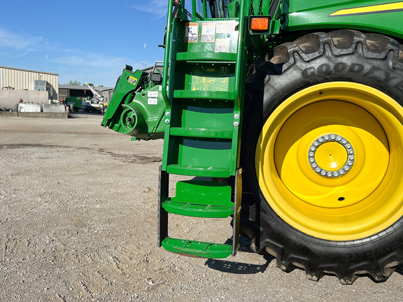 2023 John Deere S780 Combine