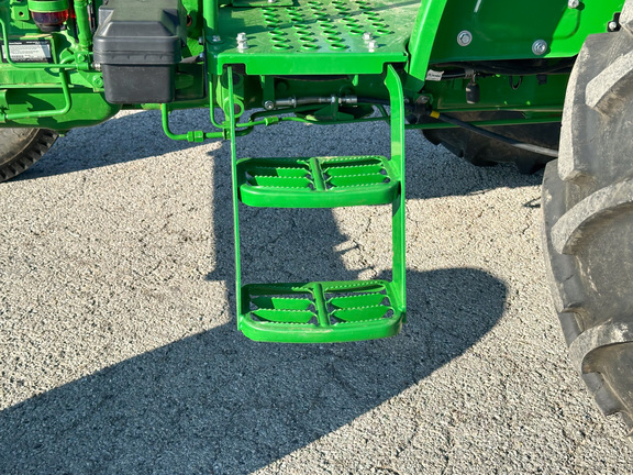 2022 John Deere 5055E Tractor