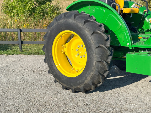 2022 John Deere 5055E Tractor