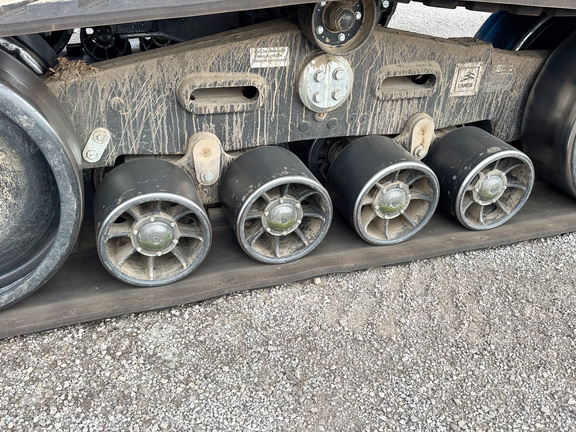 2022 Kinze 1521 Grain Cart