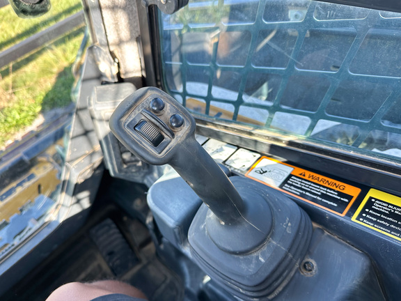 2022 John Deere 331G Compact Track Loader