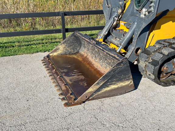 2022 John Deere 331G Compact Track Loader