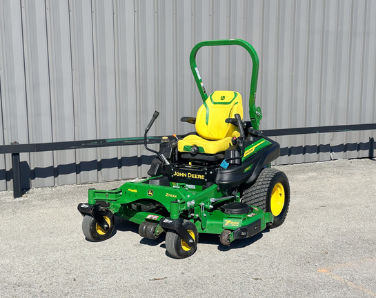 2023 John Deere Z950R Mower/Zero Turn