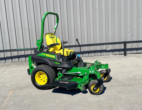 2023 John Deere Z950R Mower/Zero Turn
