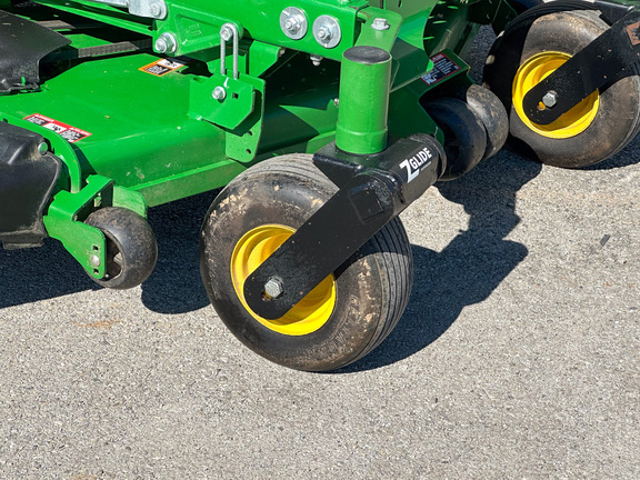 2023 John Deere Z950R Mower/Zero Turn