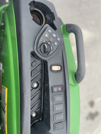 2022 John Deere 4052M Tractor Compact