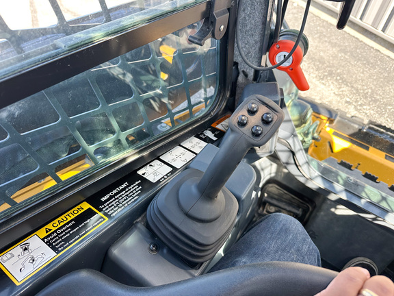 2024 John Deere 325G Compact Track Loader