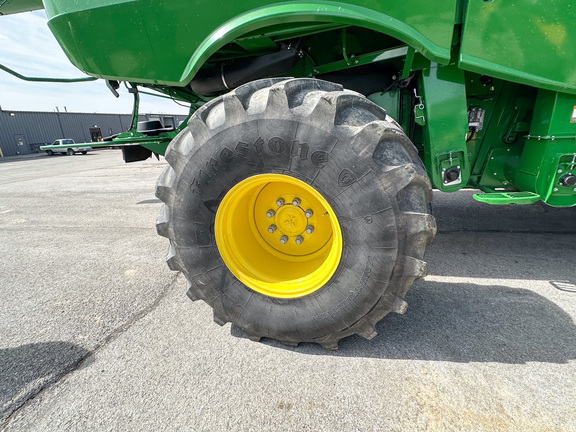 2024 John Deere S780 Combine