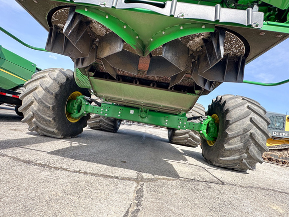 2024 John Deere S780 Combine