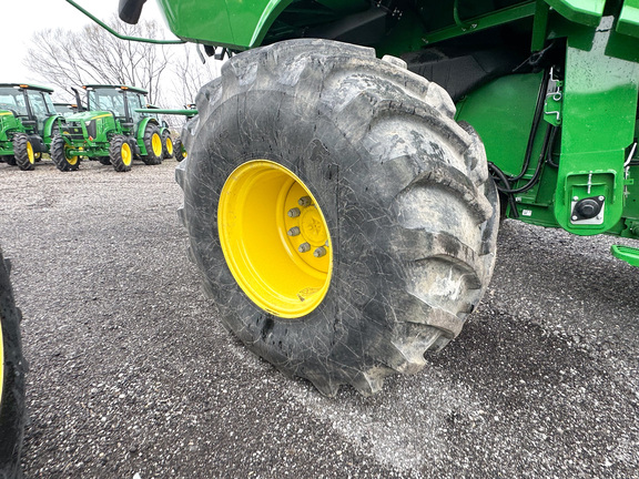 2024 John Deere S780 Combine