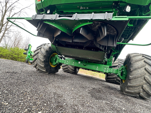 2024 John Deere S780 Combine