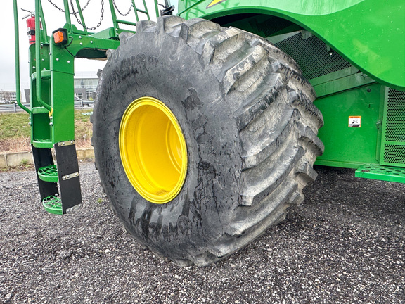 2024 John Deere S780 Combine