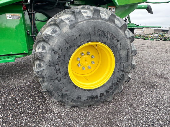 2024 John Deere S780 Combine