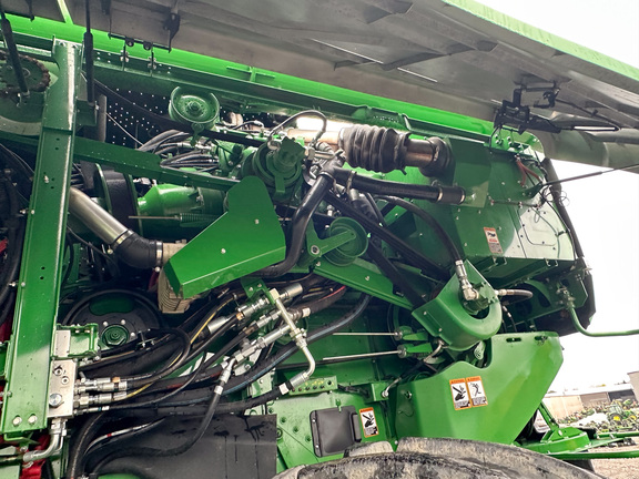 2024 John Deere S780 Combine