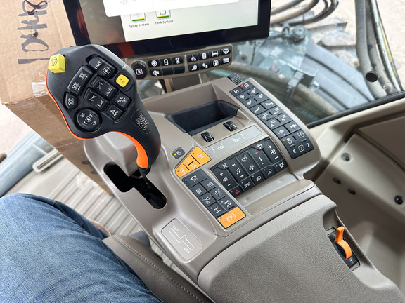 2025 Hagie STS12 Sprayer/High Clearance