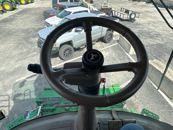 2024 John Deere S780 Combine