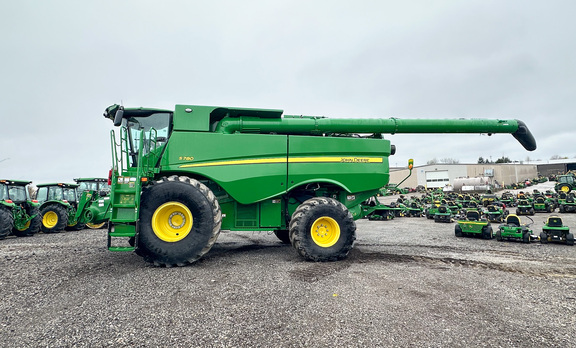 2024 John Deere S780 Combine