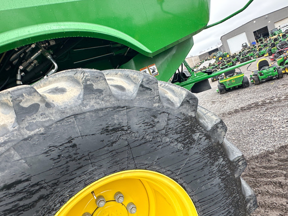2024 John Deere S780 Combine