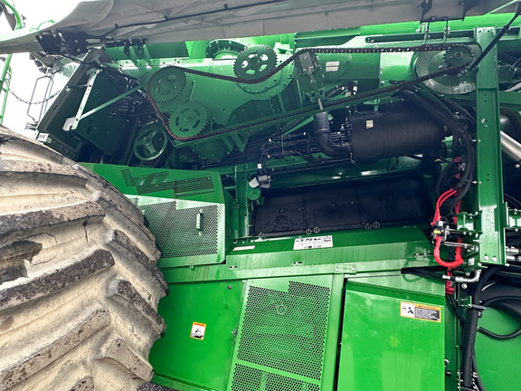 2024 John Deere S780 Combine
