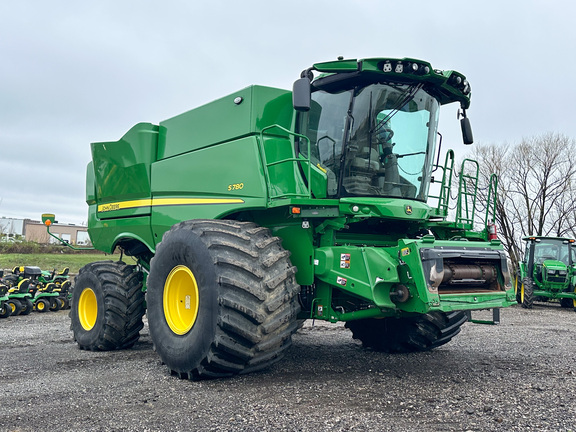 2024 John Deere S780 Combine